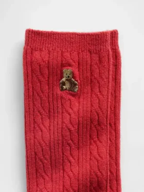 Calcetines de cuello alto con tejido trenzado y el oso Brannan