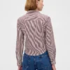 Camisa ajustada corta de algodón orgánico