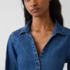 Camisa ajustada de mezclilla