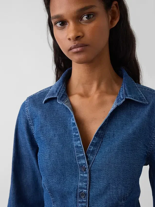 Camisa ajustada de mezclilla