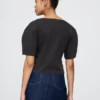 Camisa corta de mezclilla con mangas acampanadas