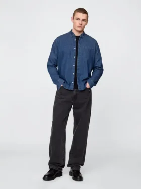 Camisa de mezclilla con bolsillos
