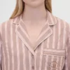 Camisa de pijama de franela a rayas holgada de GAP × Summer Fridays