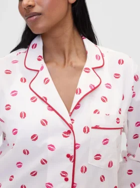 Camisa de pijama holgada de popelín «Kiss» de GAP × Summer Fridays