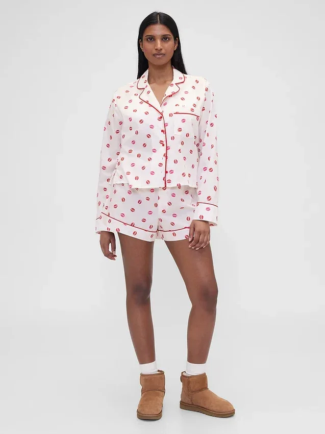 Camisa de pijama holgada de popelín «Kiss» de GAP × Summer Fridays