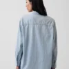 Camisa grande de mezclilla