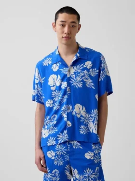 Camisa holgada con cuello camp
