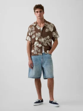 Camisa holgada con cuello camp