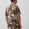Camisa holgada con cuello camp