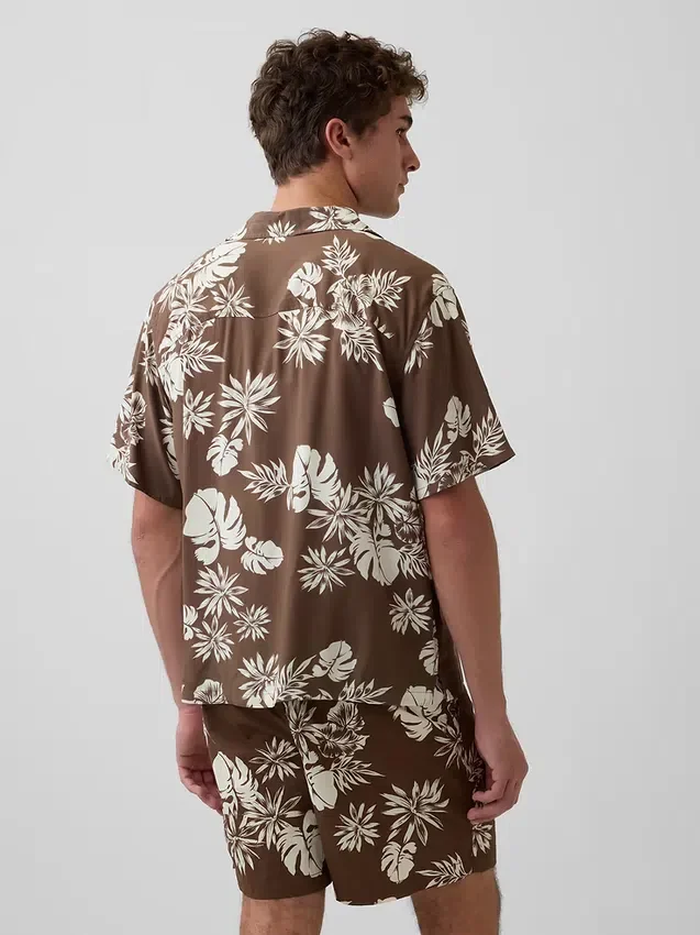 Camisa holgada con cuello camp