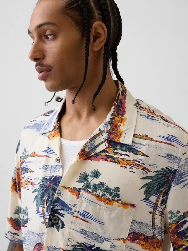 Camisa holgada con cuello camp