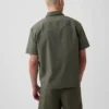 Camisa utilitaria de corte holgado y dobladillo recto