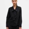 Camisas de mezclilla con lazo en el cuello