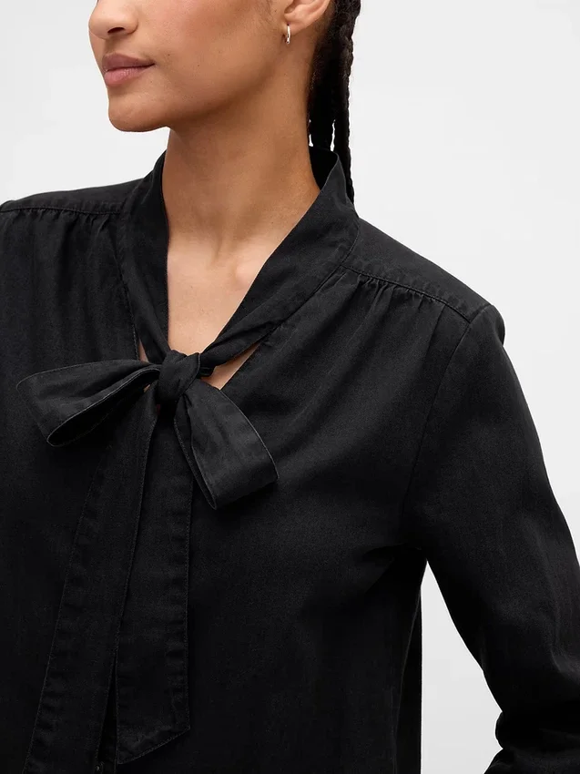 Camisas de mezclilla con lazo en el cuello