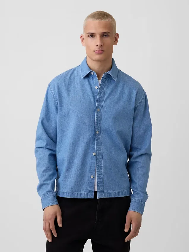 Camisas de mezclilla de corte holgado y dobladillo recto