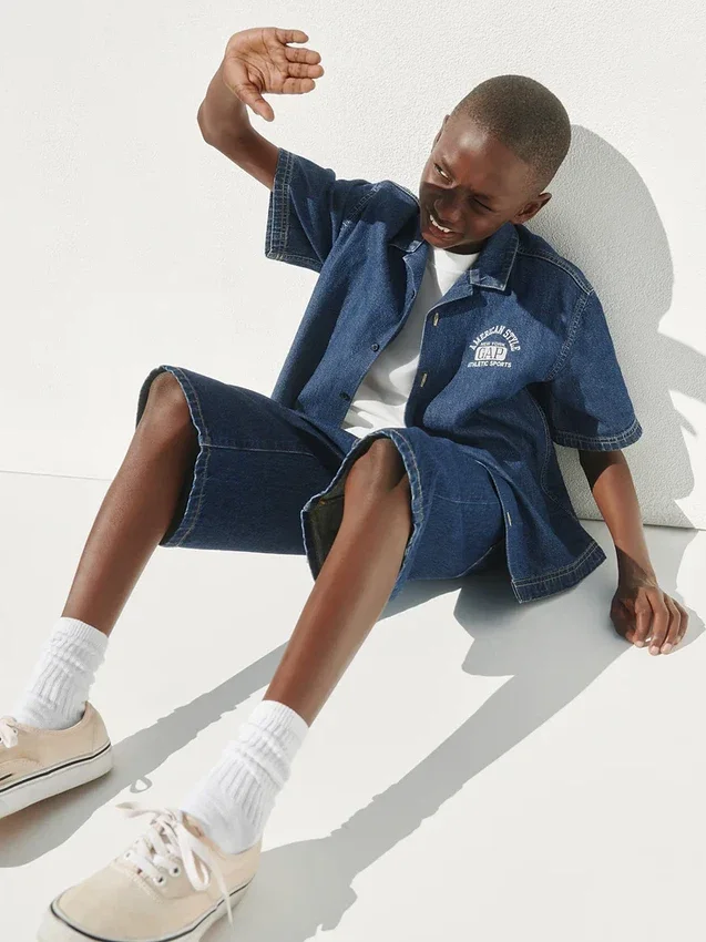 Camisas de mezclilla para niños con estilo relajado y logotipo de New York