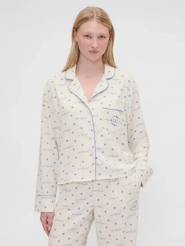 Camisas de pijama de franela holgada con lunares de GAP × Summer Fridays