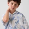 Camisas de vacaciones infantiles florales con textura y corte holgado