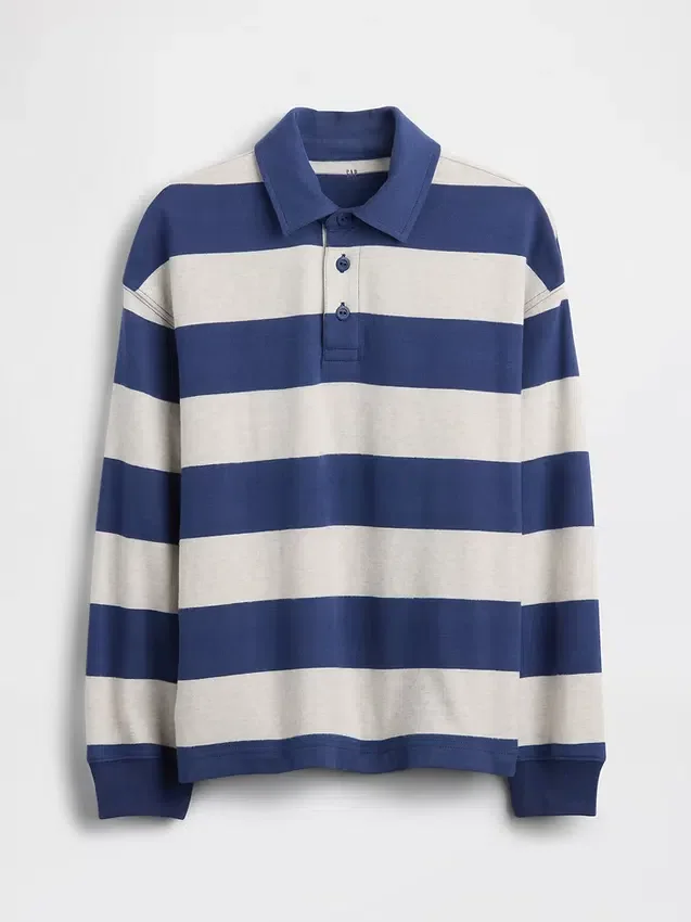 Camisas infantiles de tejido grueso y corte holgado