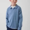 Camisas infantiles de tejido grueso y corte holgado
