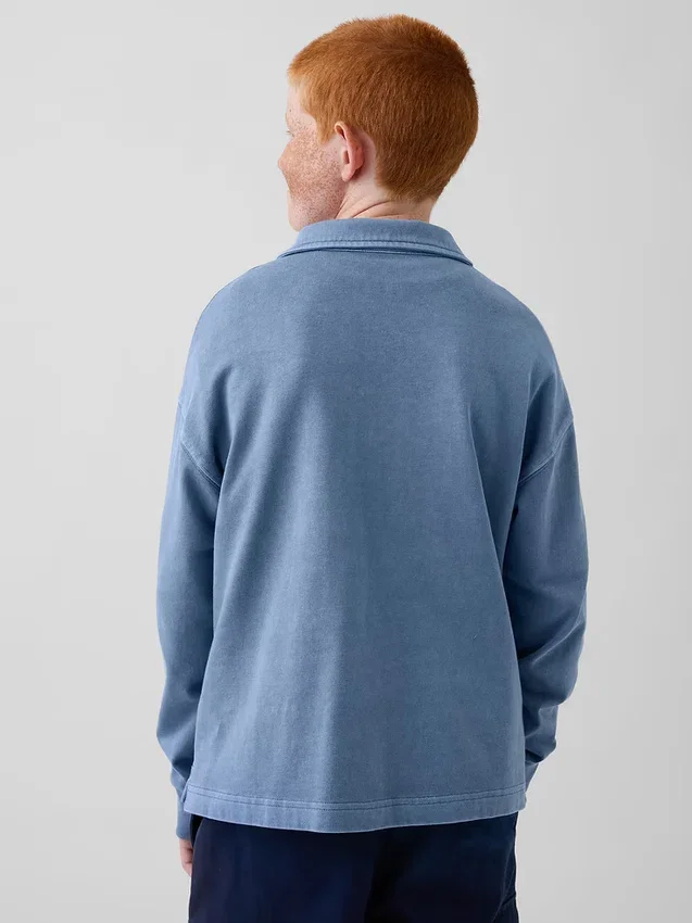 Camisas infantiles de tejido grueso y corte holgado