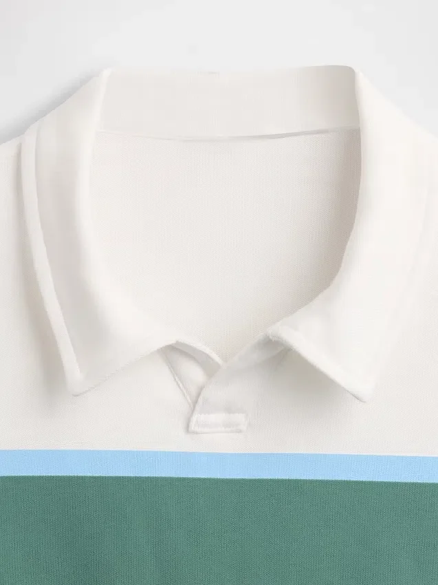 Camisas infantiles de tejido grueso y corte holgado