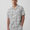 Camisas texturizadas de Keith Haring