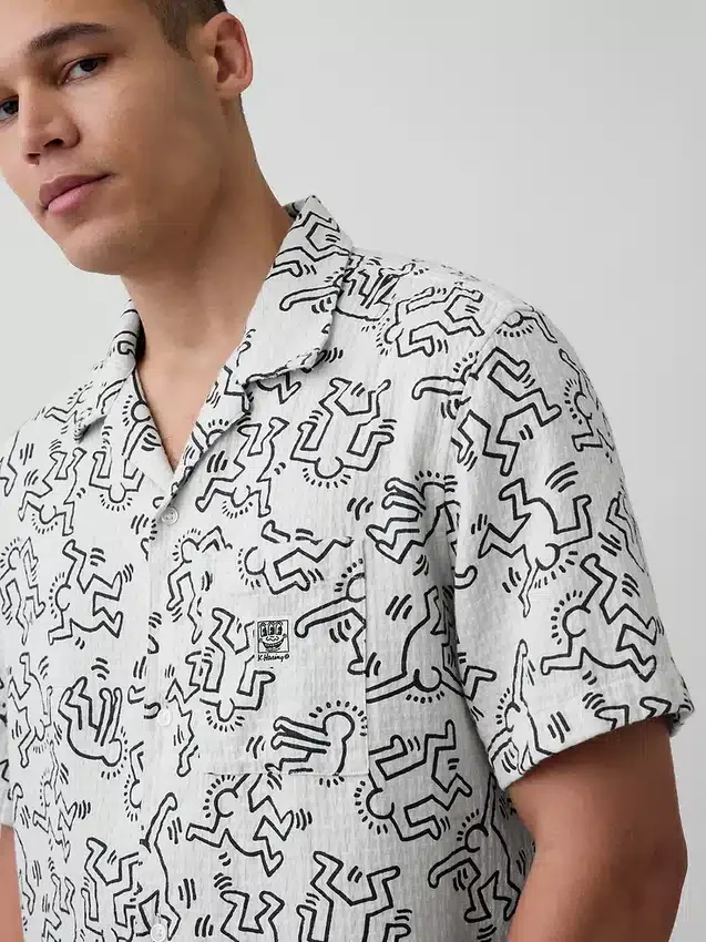 Camisas texturizadas de Keith Haring