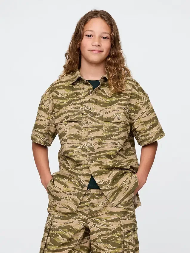 Camisas utilitarias para niños de tela ripstop