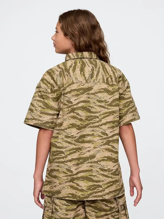 Camisas utilitarias para niños de tela ripstop