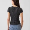 Camiseña de cuello redondo con punto pointelle