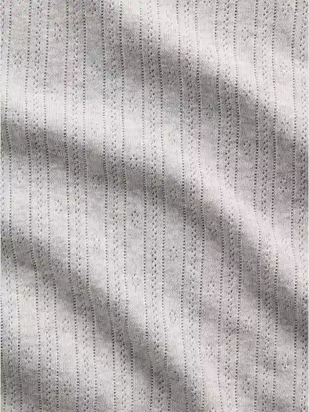Camiseña de cuello redondo con punto pointelle