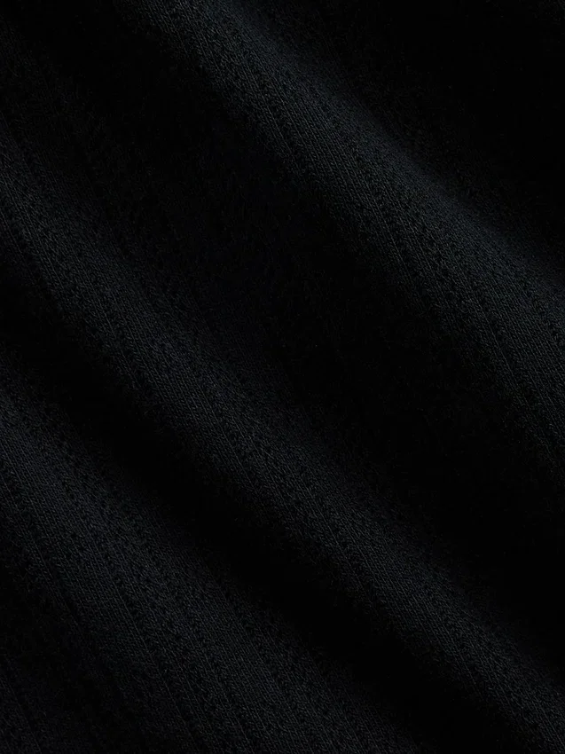 Camiseña de cuello redondo con punto pointelle