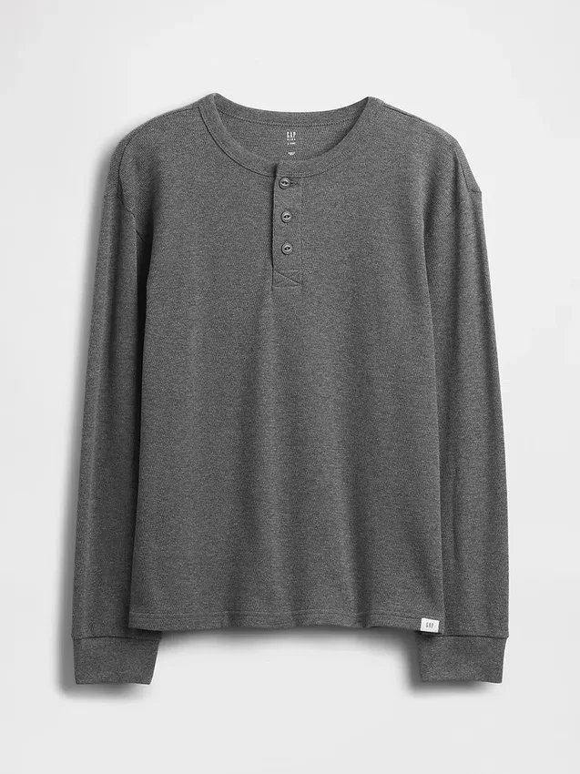 Camiseña holgada de niños estilo Henley