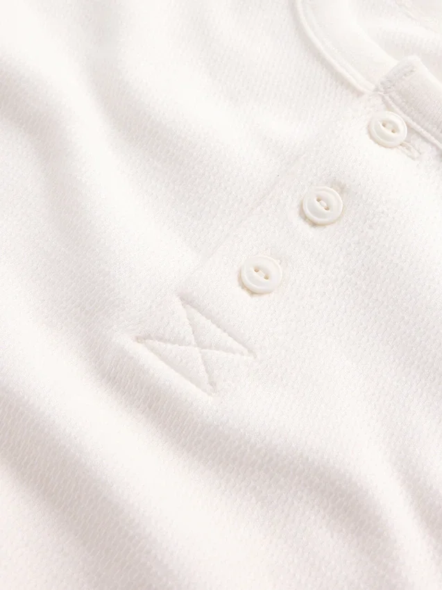 Camiseña holgada de niños estilo Henley