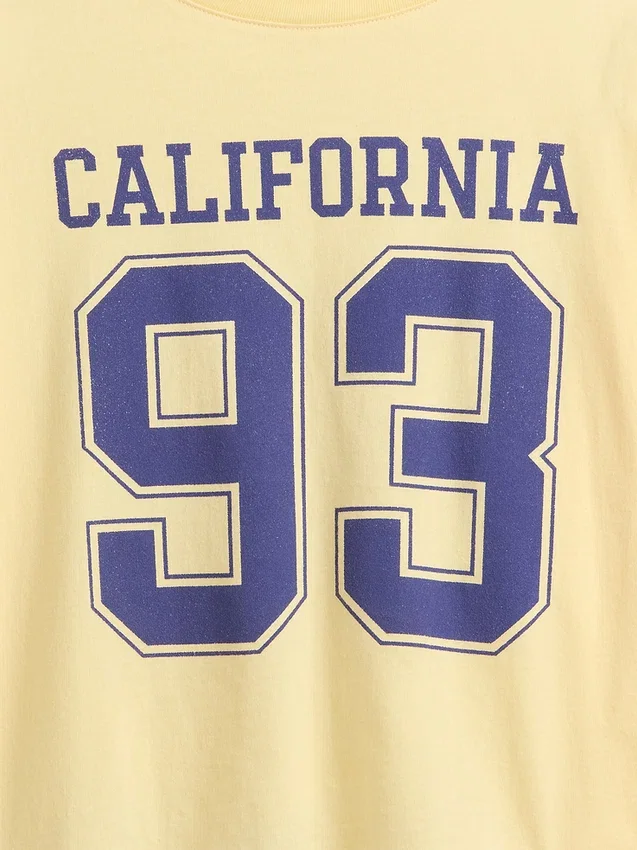 Camiseña oversize de corte cuadrado con logotipos de estados para niños