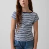 Camiseta ajustada de manga corta para niños