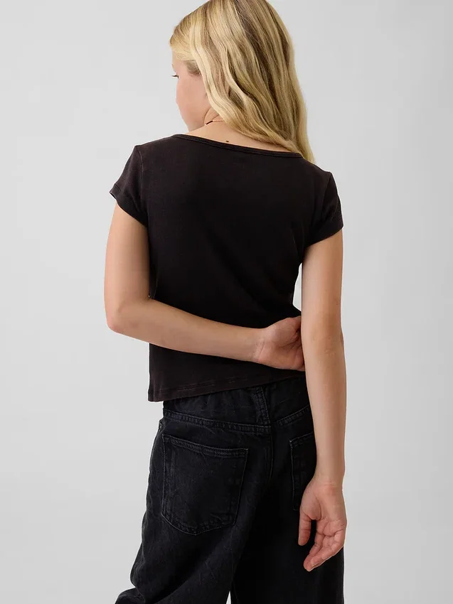 Camiseta ajustada de manga corta para niños