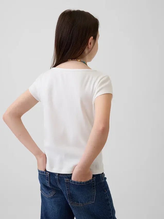 Camiseta ajustada de manga corta para niños