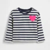 Camiseta con bolsillo en forma de corazón para bebés y niños, combinable