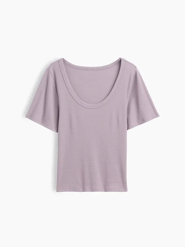 Camiseta con cuello redondo acanalado