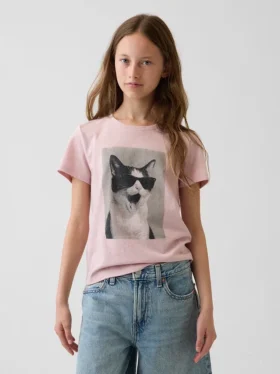 Camiseta con diseño gráfico para niños