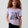 Camiseta con diseño gráfico para niños