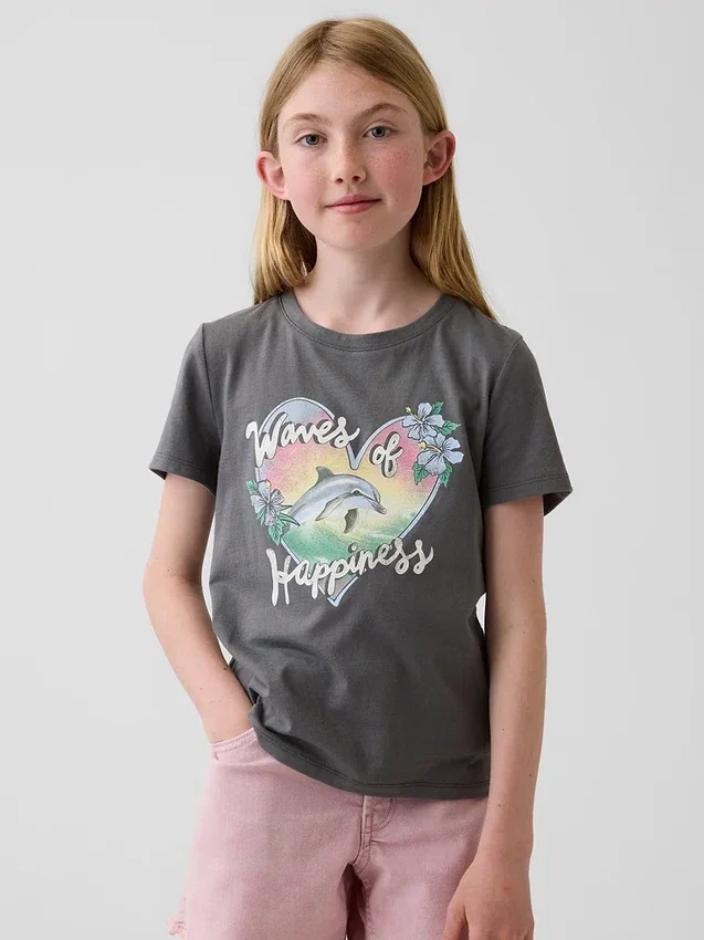 Camiseta con diseño gráfico para niños