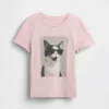 Camiseta con diseño gráfico para niños