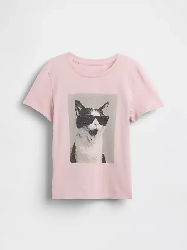Camiseta con diseño gráfico para niños