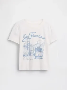 Camiseta con diseño gráfico para niños