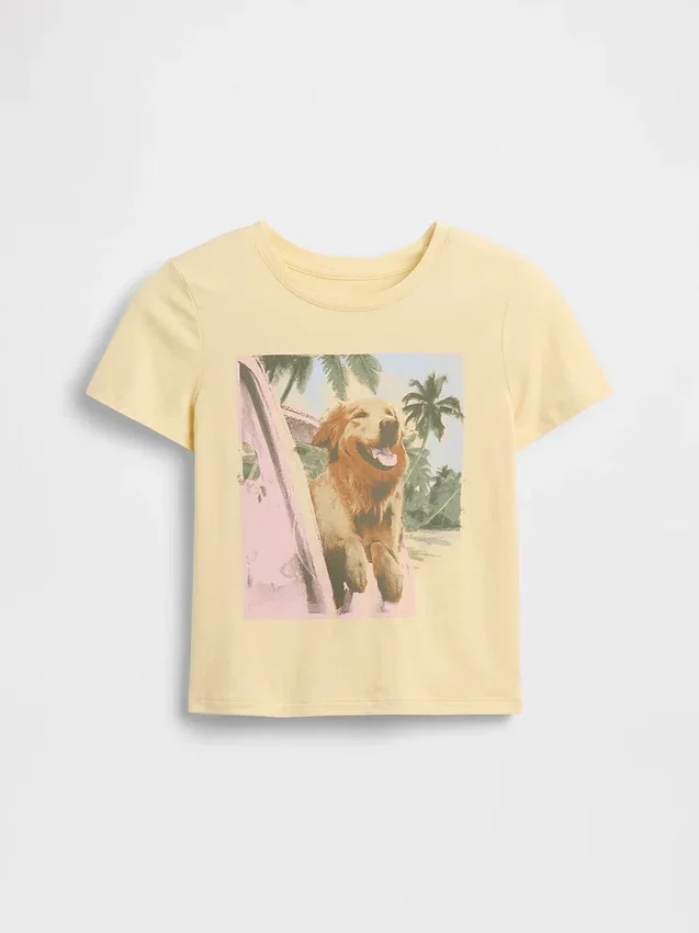 Camiseta con diseño gráfico para niños