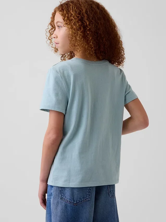 Camiseta con diseño gráfico para niños