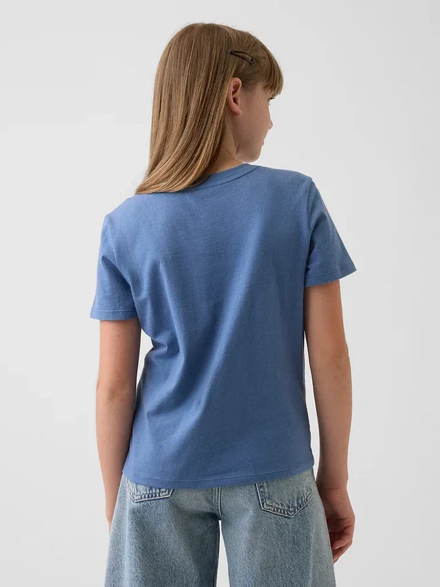 Camiseta con diseño gráfico para niños